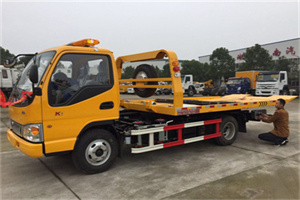 积石山哪里有拖车服务